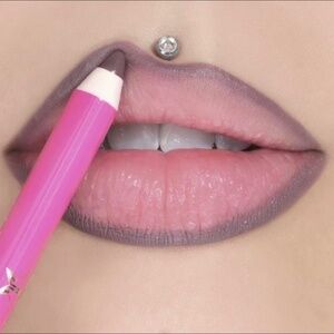 Jeffree Star "Deceased" lip liner